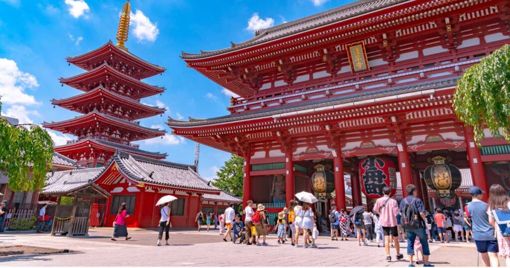 temple etiquette Bali Java