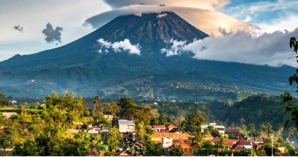 travel Indonesia on a budget